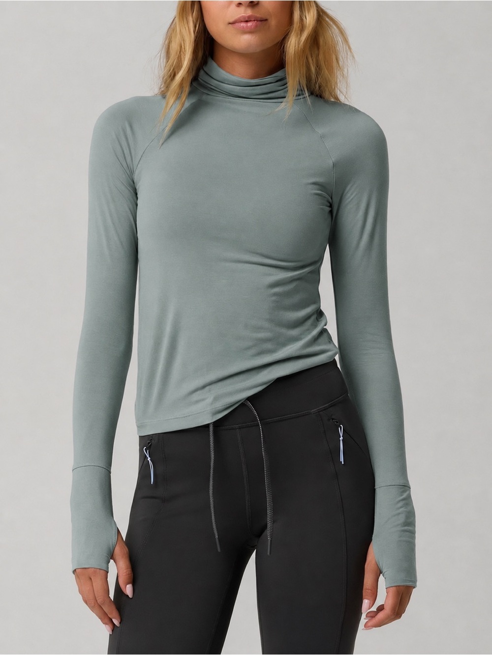 OFFLINE by Aerie Thumbs Up Long Sleeve Turtleneck Shirt Women’s Size Medium NWT